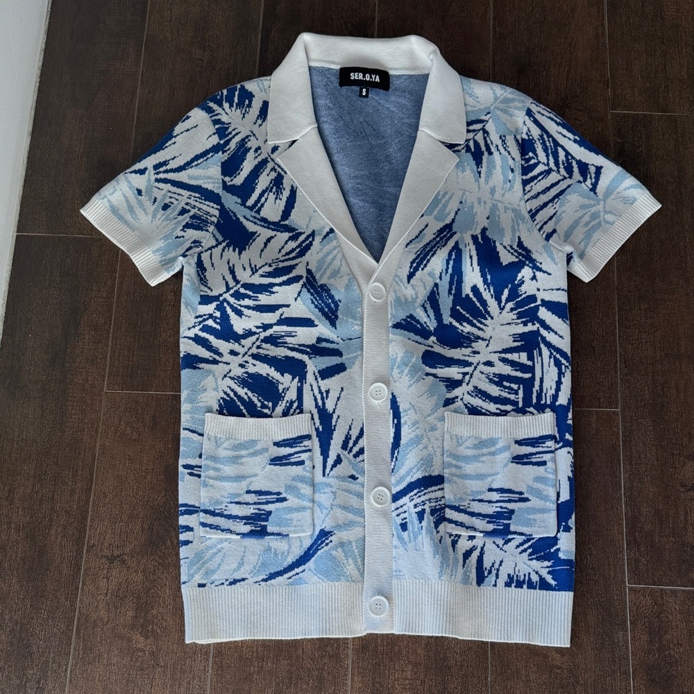 Blue and White leaf Patterned Cardigan